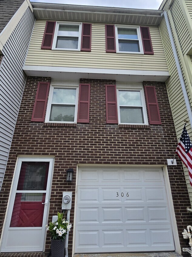 306 Shady Ridge Dr, Monroeville, PA 15146 Townhome Rentals in