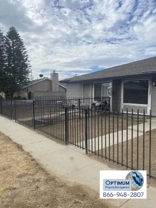 Photo - 630 S Olive Ave Apartment