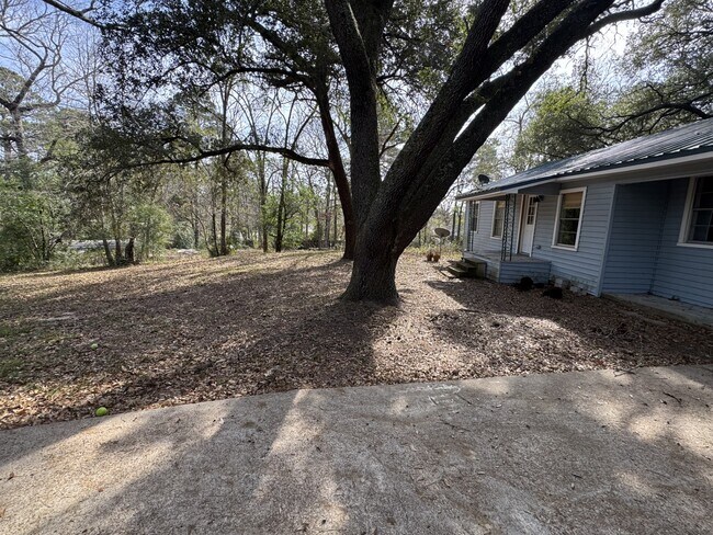 Foto del edificio - 7148 State Hwy 75 S