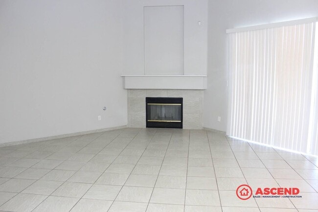 Foto del edificio - Beautiful 3 Bedroom Home Off Gosford!