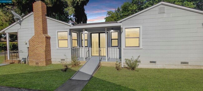Building Photo - 5252 Balfour Rd