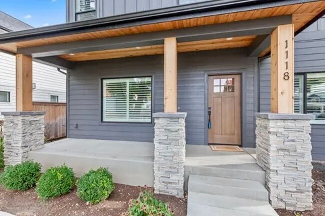 Foto del edificio - Beautiful home in downtown Coeur d'Alene