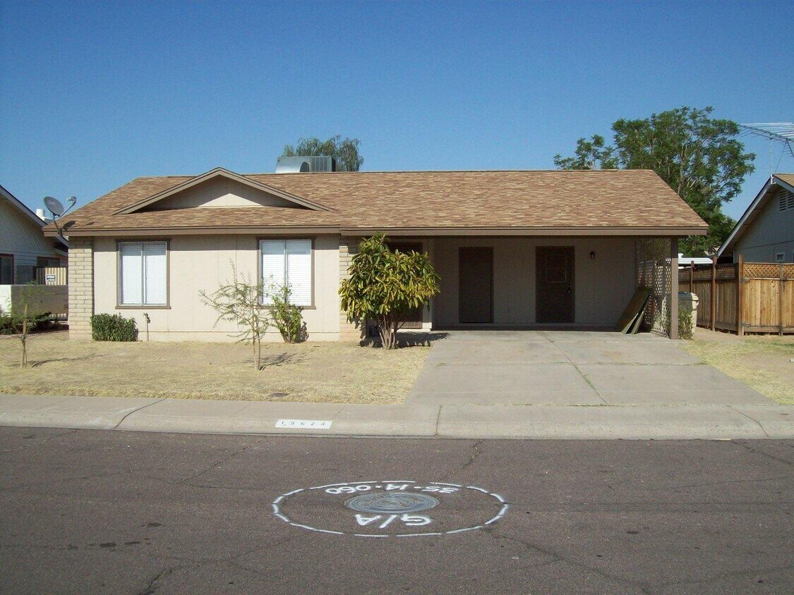 Primary Photo - 15623 N 61st Dr