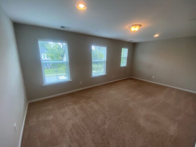 Foto del edificio - Move In Ready!!!!