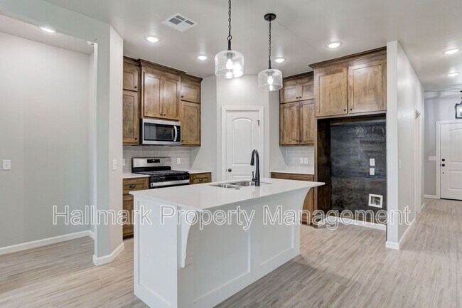 Foto del edificio - 560 Hackberry Ln