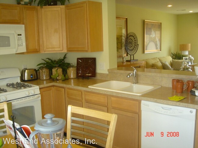 Building Photo - 2 br, 1.5 bath House - 1511 Artisan Court