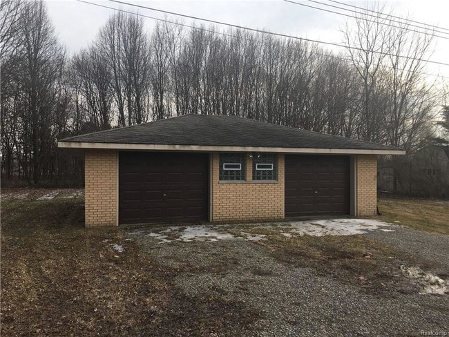 Building Photo - 24062 26 Mile Rd