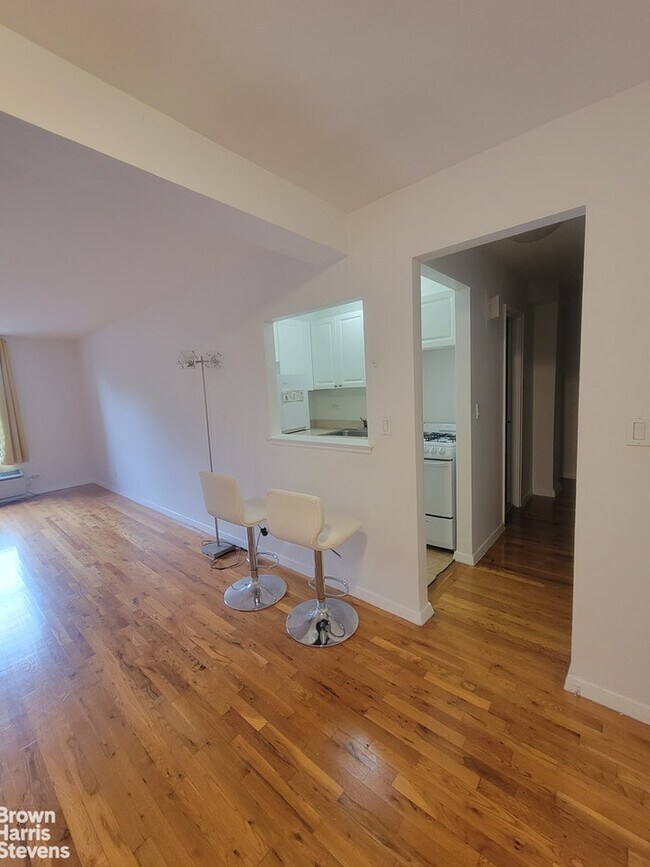 3555 Bainbridge Ave Unit 6F, The Bronx, NY 10467 Room for Rent in The