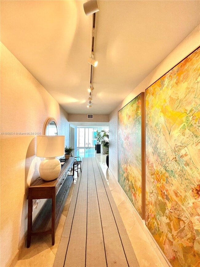 Building Photo - 16400 Collins Ave