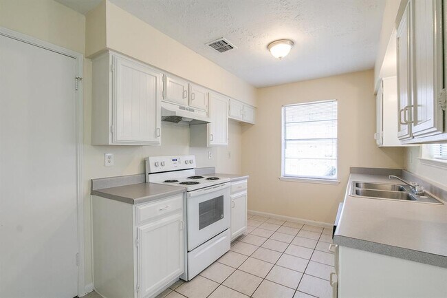 Foto del edificio - 23311 Whispering Willow Dr