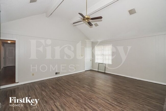 Building Photo - 2804 Ravenwood Dr