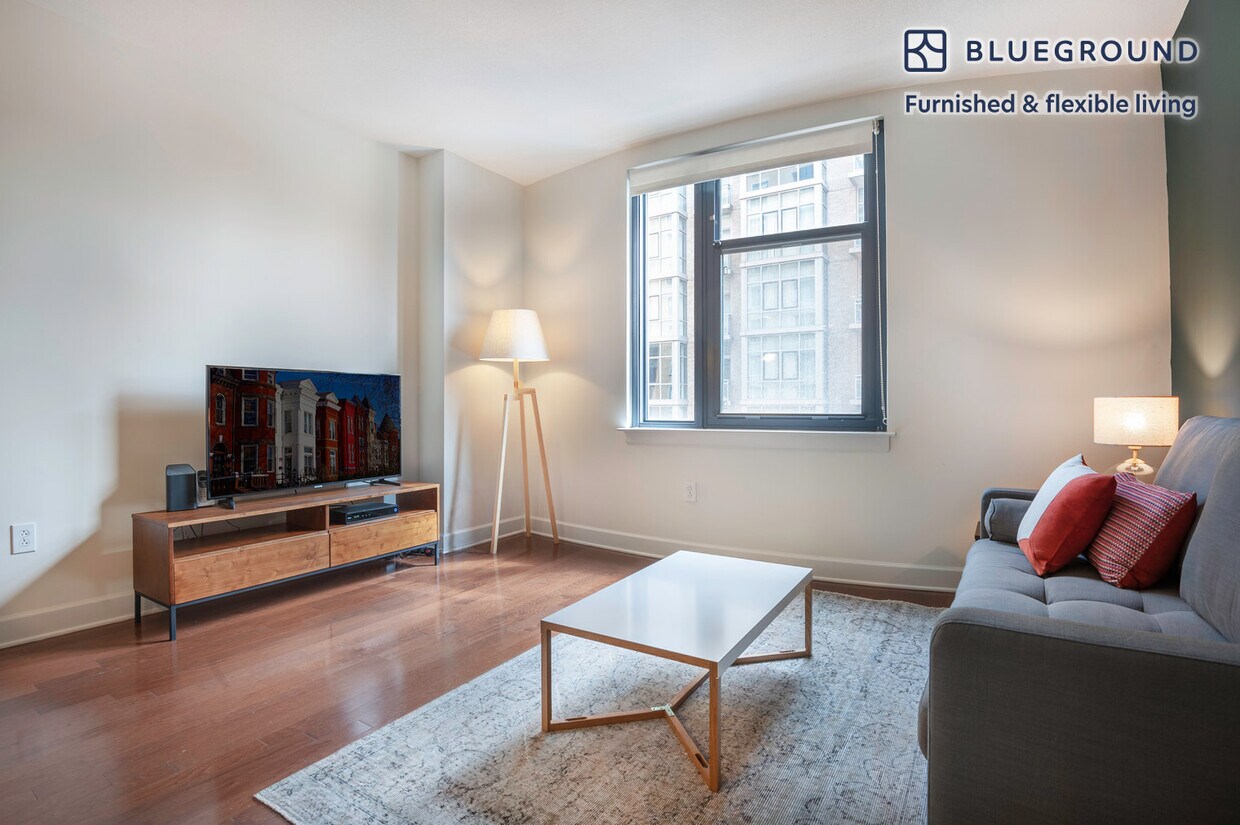 Primary Photo - 401 Massachusetts Ave NW