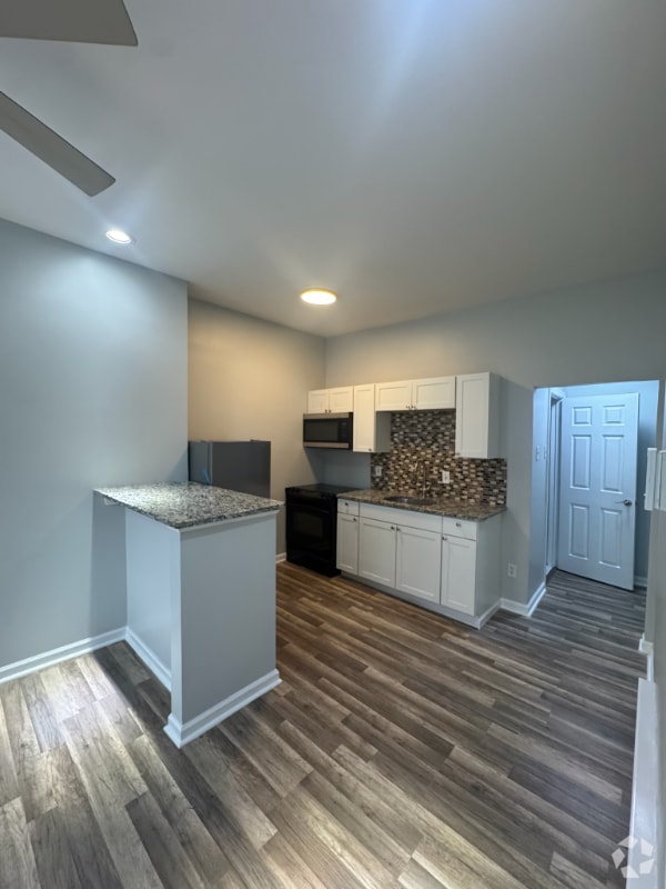 Building Photo - 1452 N 29th St