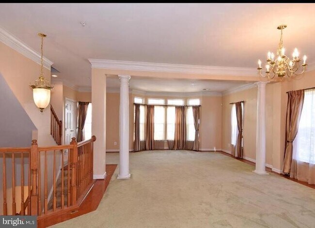 Building Photo - 5645 Harrington Falls Ln