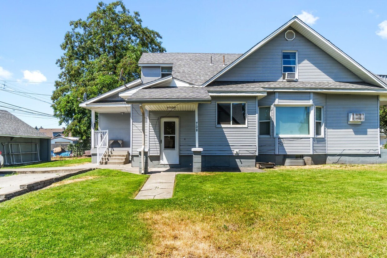 Primary Photo - Bridgeport / Cincinnati 3 plex