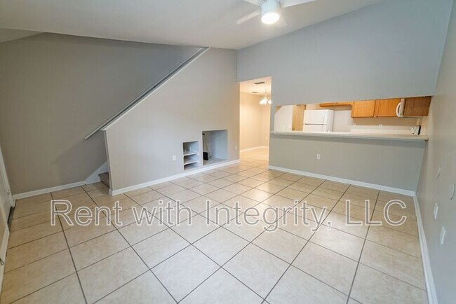 Building Photo - 241 Dixie Dr