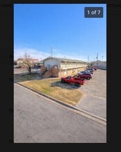 Building Photo - 2108 SW 51st St