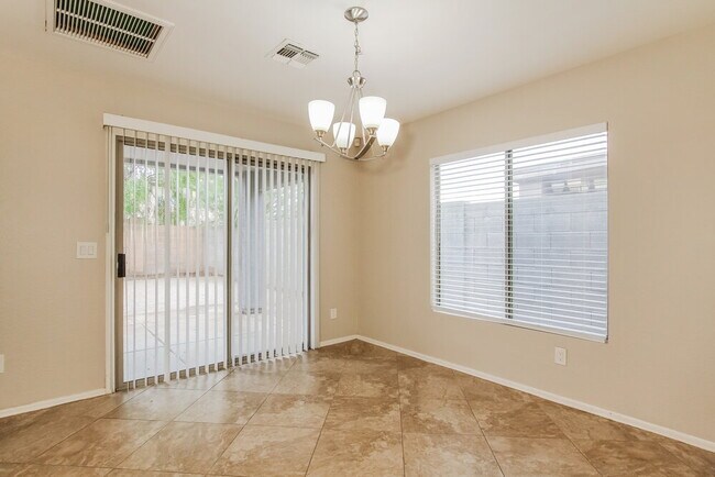 Foto del edificio - 12913 N 127th Ln