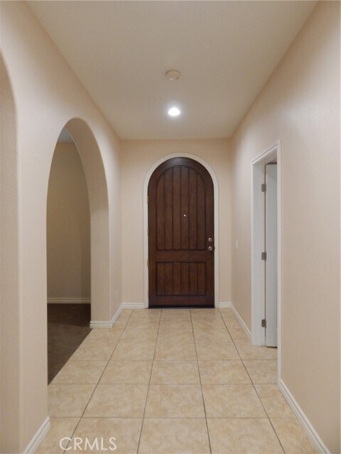 Building Photo - 2945 Breezy Meadow Cir