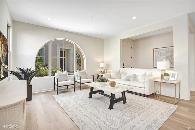 Foto del edificio - 4 br, 4 bath Townhome - 136 Newburry