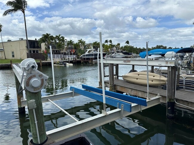 Foto del edificio - 925 NE 26th Ave