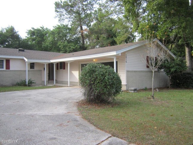 Foto del edificio - 1016 Timber Ln