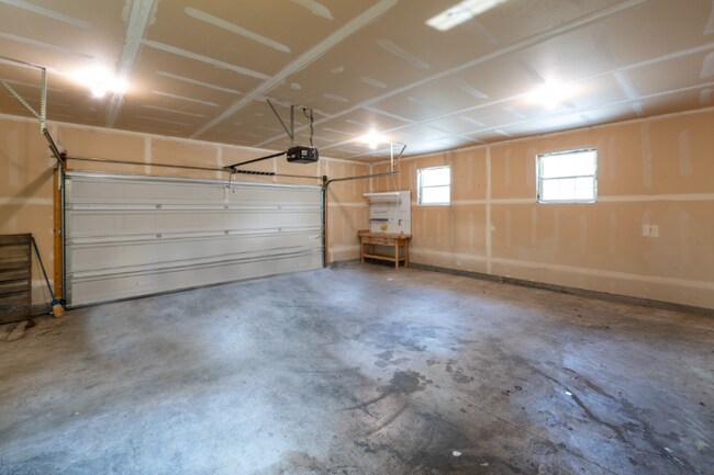 Building Photo - 108 Timberlake Dr