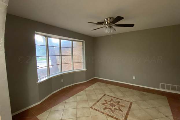 Foto del edificio - 3730 Rutson Dr