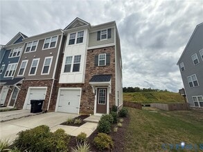 Building Photo - 625 Rivanna Hl Rd