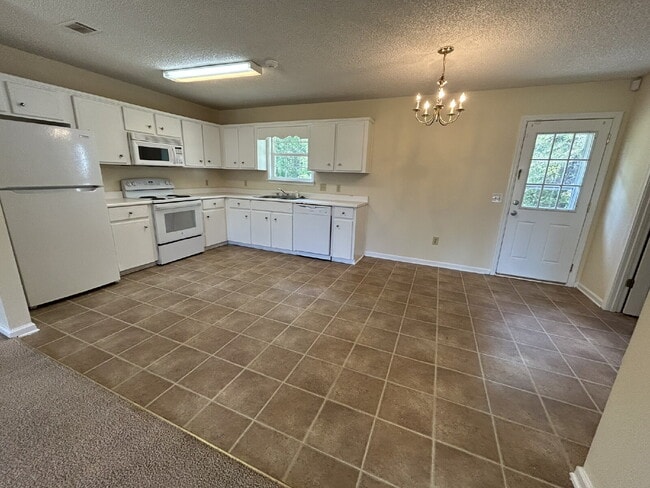 Building Photo - 942 Poppleton Dr