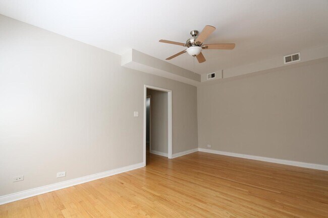 Foto del edificio - 3417 S Halsted St