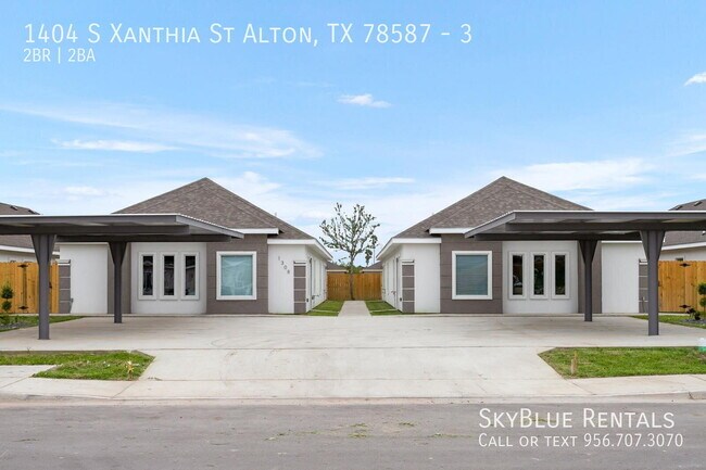 Building Photo - 1404 S Xanthia St
