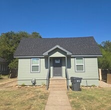 Building Photo - 415 N 23rd St