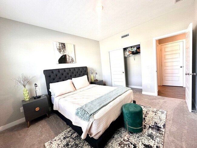 Foto del edificio - Furnished House in Avon