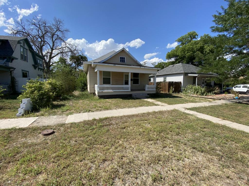 Primary Photo - 424 S 2nd St