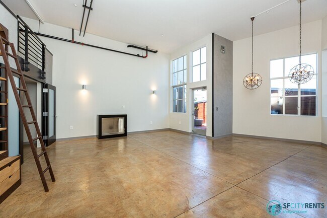 Foto del edificio - SoMa: Luxuriously Remodeled Conversion Liv...