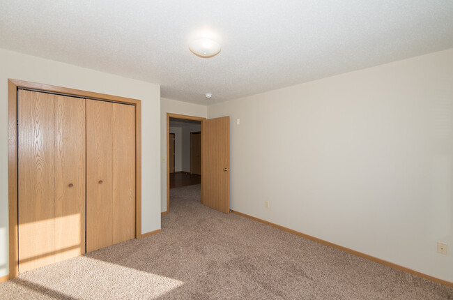Building Photo - Northwest Apartments