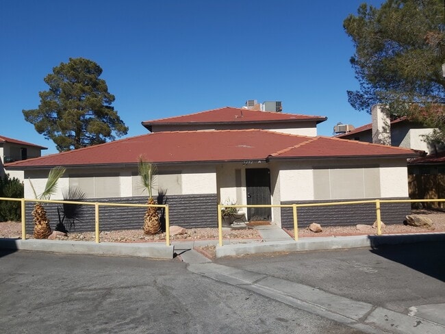 Building Photo - 5282 S Maryland Pky