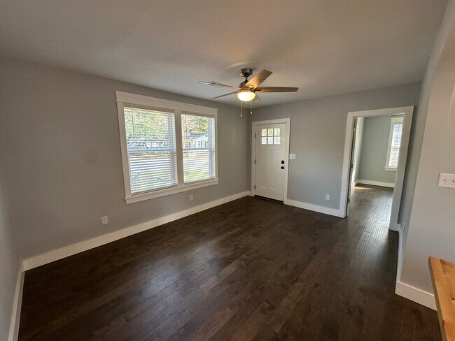 Foto del edificio - 2806 Ranger Dr