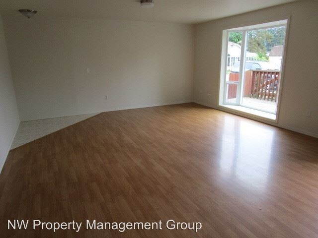 Building Photo - 3 br, 2 bath House - 1365 Cedar Ave