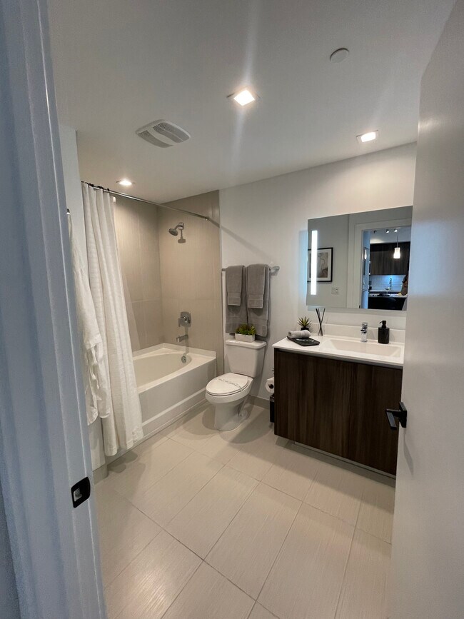 Foto del edificio - 9784 NW 46th Ter