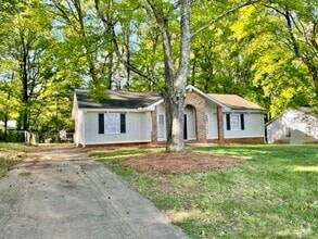 Building Photo - 8620 Deerwood Rd