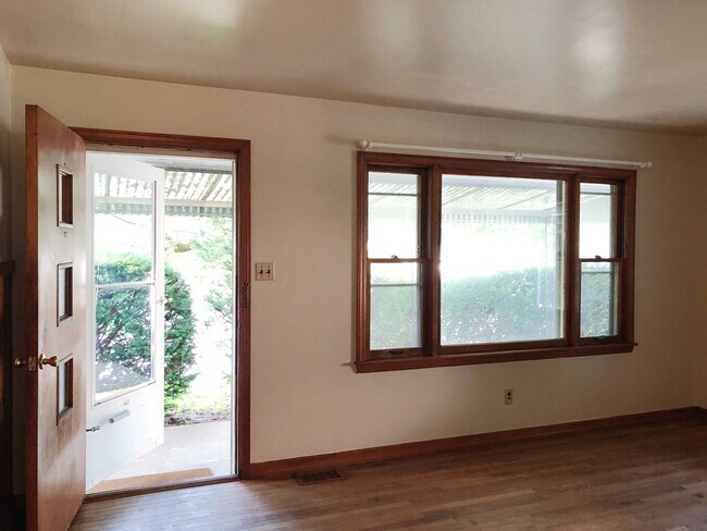 Foto del edificio - Huntington 01