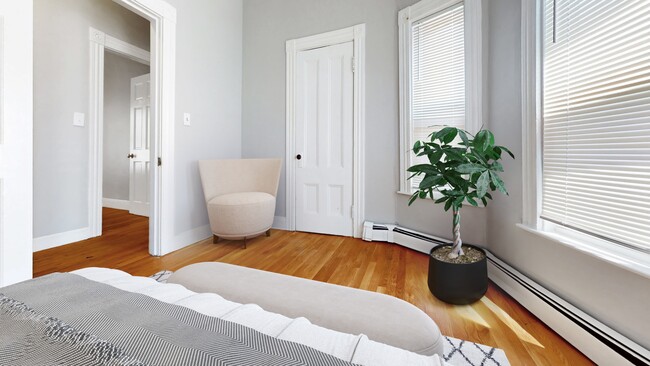 Building Photo - 74 Hano St