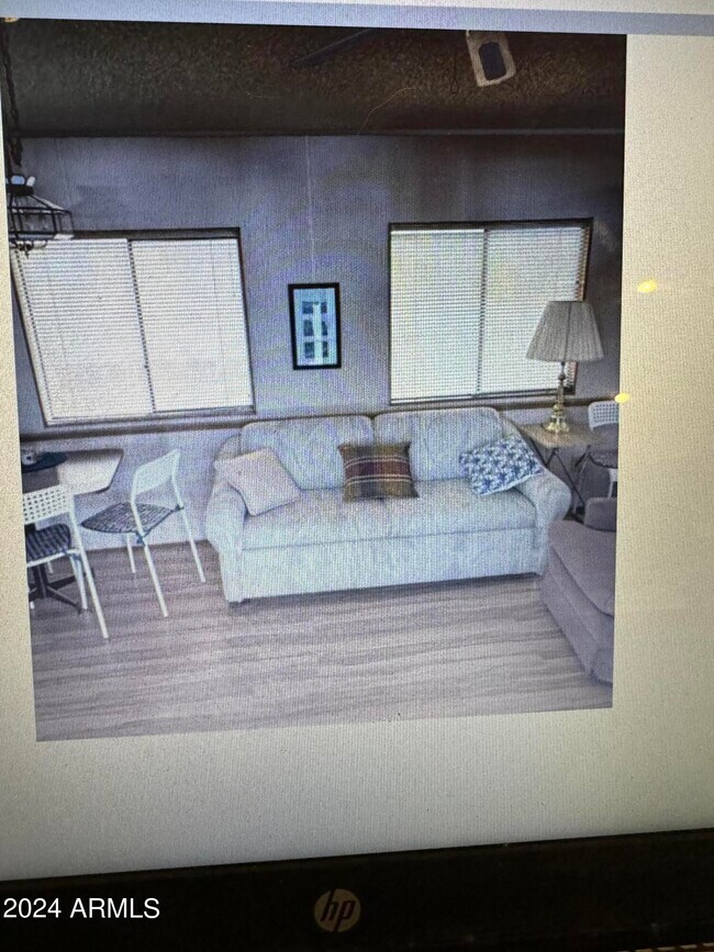 Foto del edificio - 8265 E Southern Ave