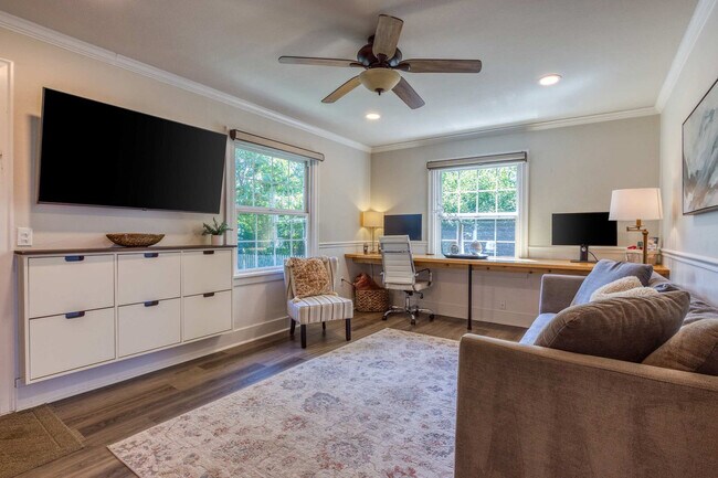 Foto del edificio - 214 Ave F