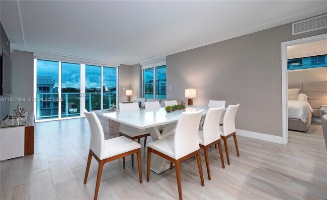 Building Photo - 1150 101st St