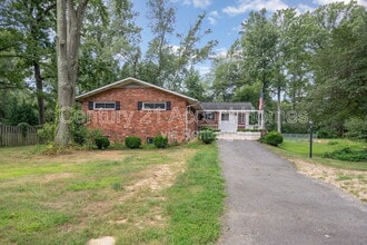 Building Photo - 4311 Ferry Landing Rd