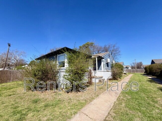 Foto del edificio - 2915 E Easton St