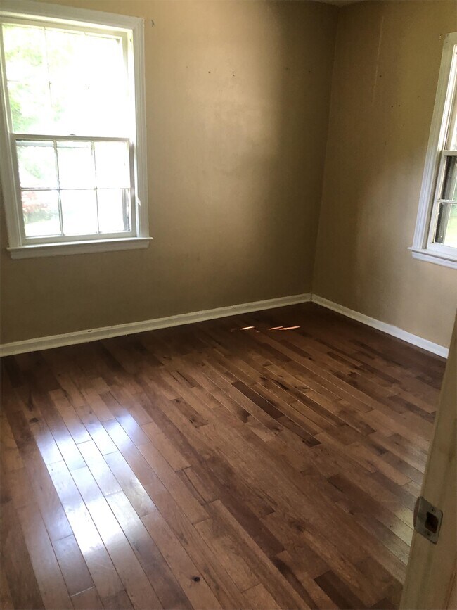 Foto del edificio - 2315 Greenfield Ln